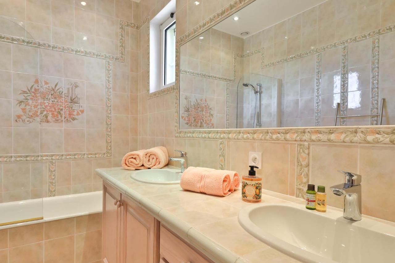 Bed and Breakfast Quintessence Provence Гульт Экстерьер фото