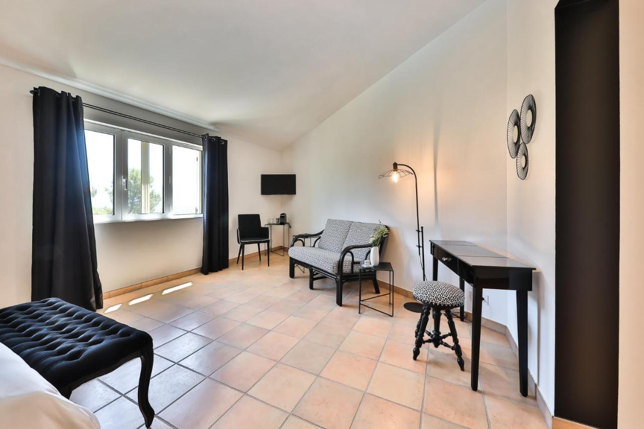 Bed and Breakfast Quintessence Provence Гульт Экстерьер фото